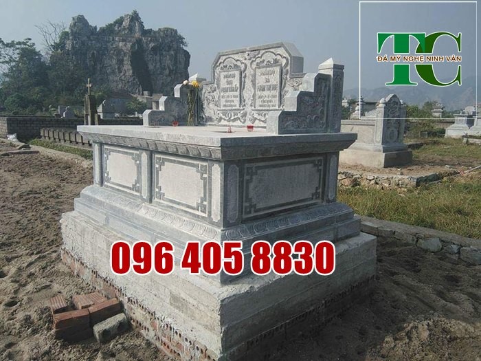 Hình ảnh mộ đôi bằng đá xanh đen tại Hưng Yên