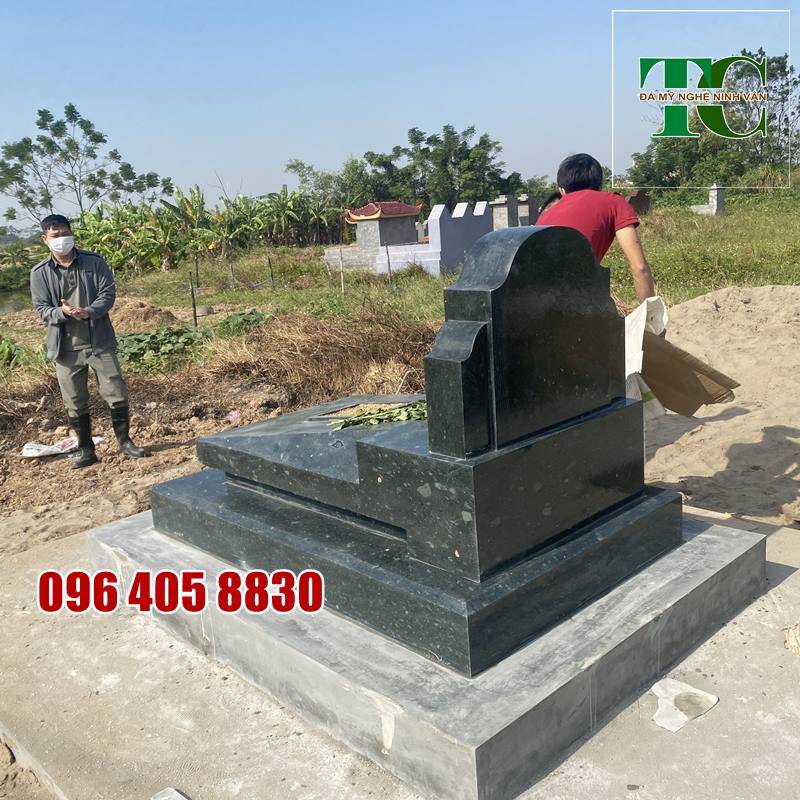Mộ đá granite xanh Bình Định thiết kế hiện đại
