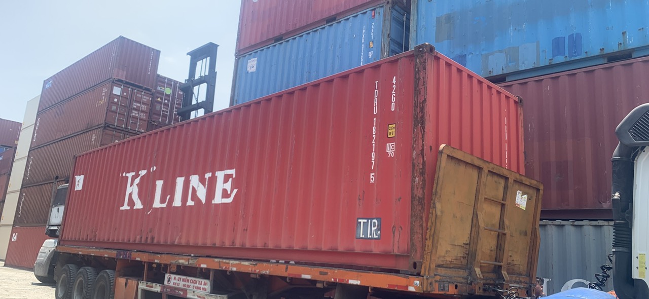 Giao cho khách container kho đóng hàng xuất khẩu