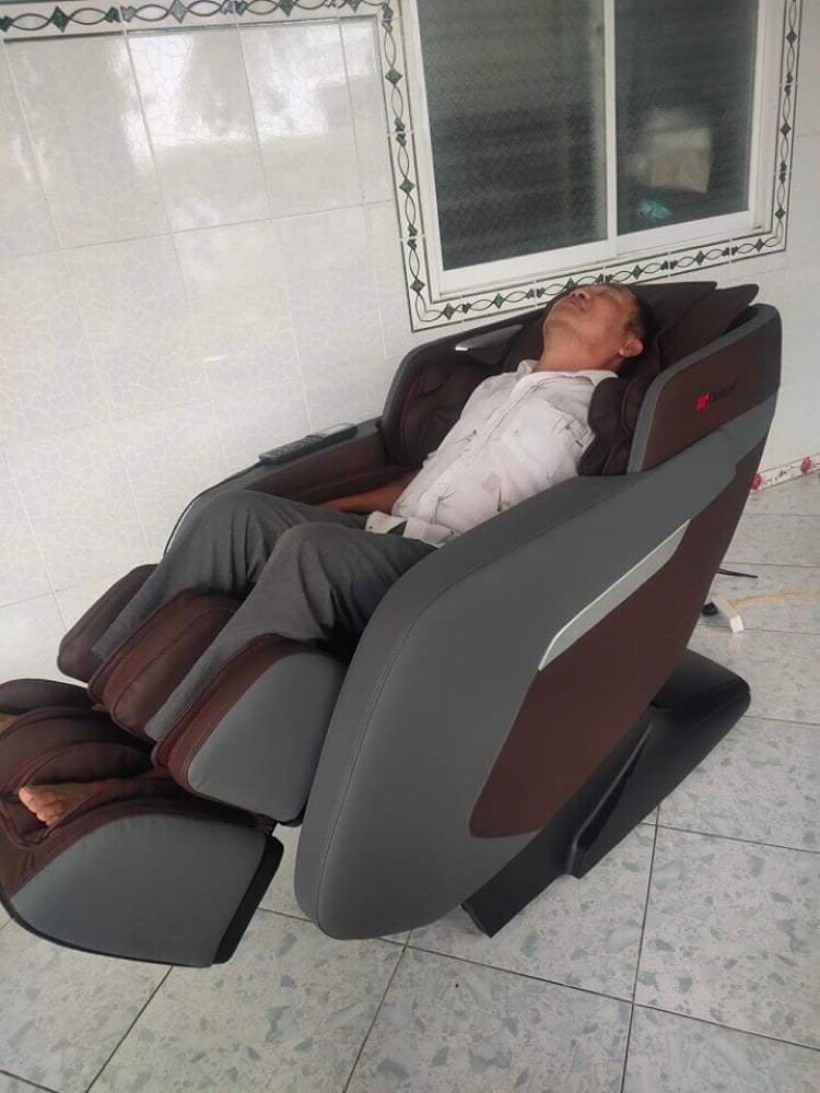Ghế massage LS-399- Giảm 21% - tặng 1 máy chạy bộ đa năng