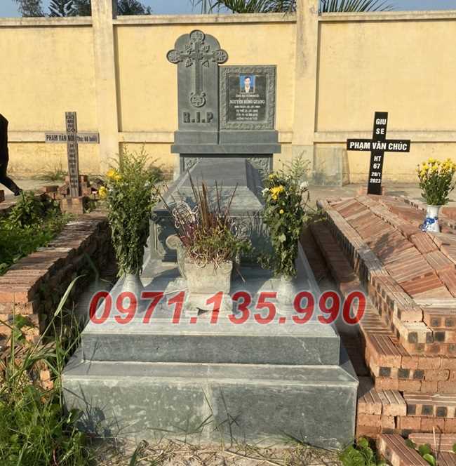 Lăng mộ đạo - Mẫu mộ công giáo bằng đá xanh đẹp bán Cà Mau