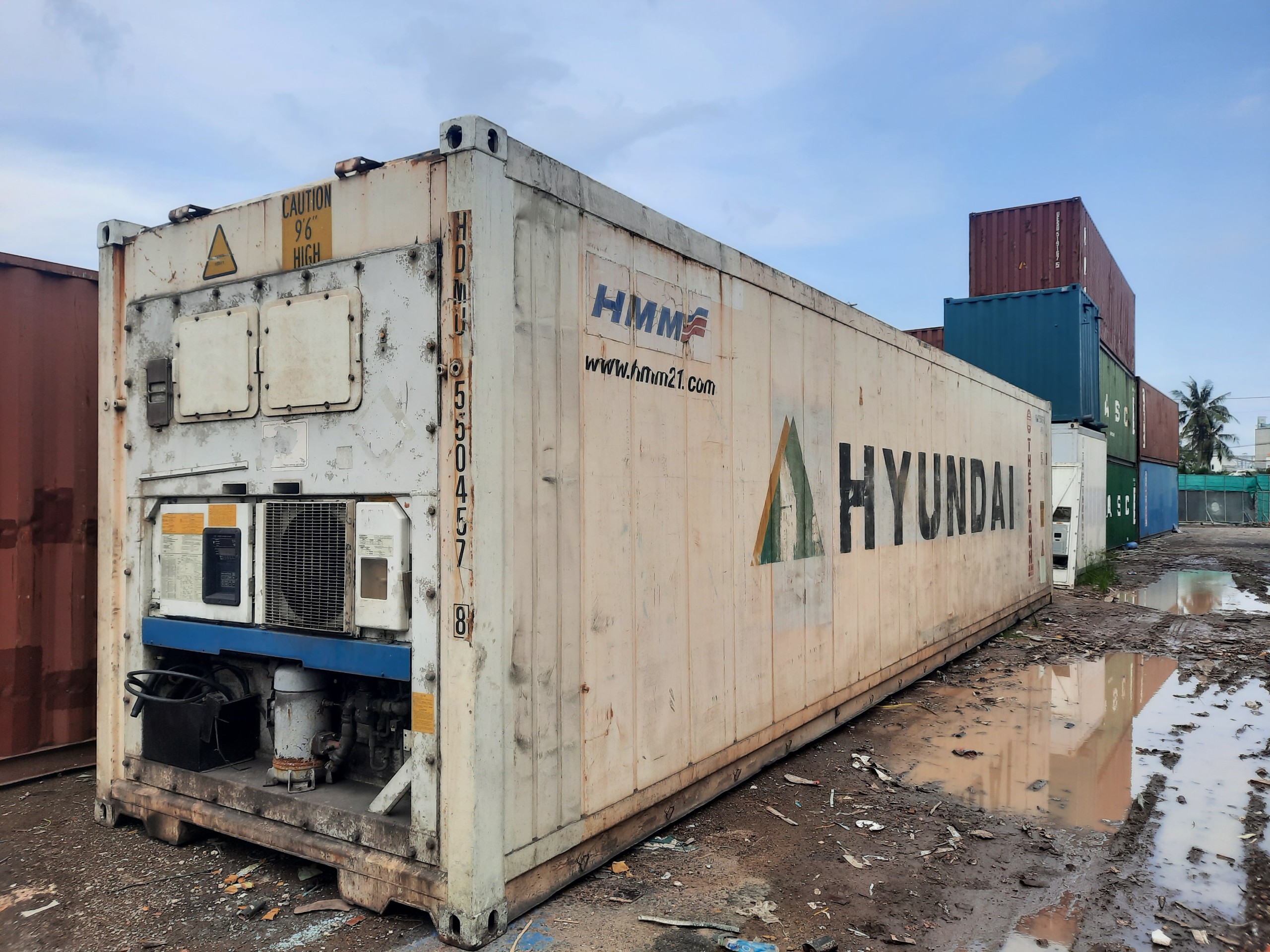 Container lạnh Huyndai 40feet máy Daikin