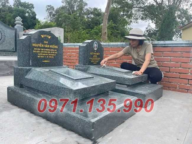 Mộ đá bố mẹ - Mẫu mộ ông bà bằng đá xanh đẹp bán Bắc Giang