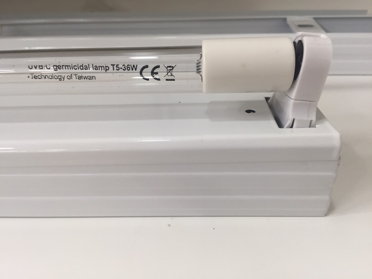 Bộ bóng đèn UV diệt khuẩn không khí 1,2m