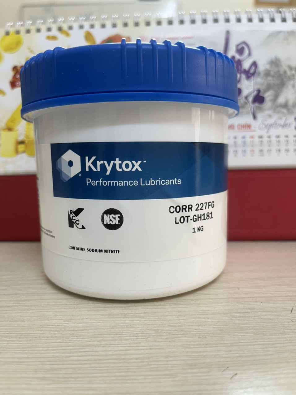 MỠ BÔI TRƠN KRYTOX 227FG CHỊU NHIỆT ĐỘ CAO