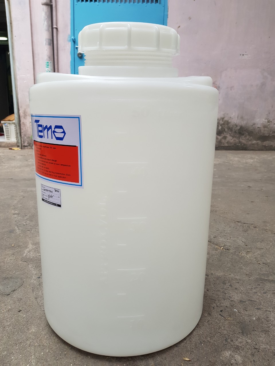 bồn nhựa 50l tema hãng pakco thái chuyên đựng hóa chất các loại.