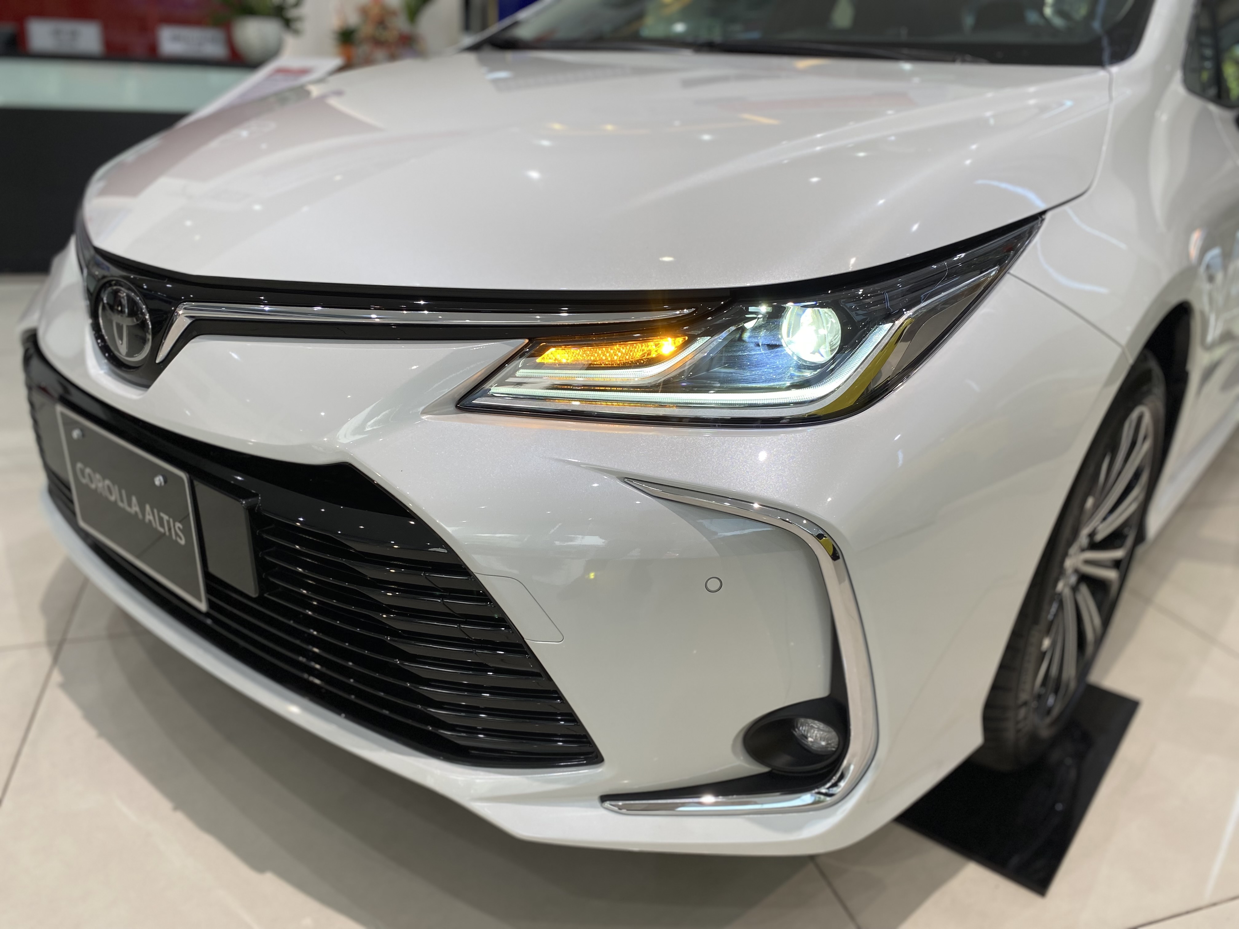 Toyota Corolla Altis 2023 - Nhập Thái Lan - Ưu đãi khủng