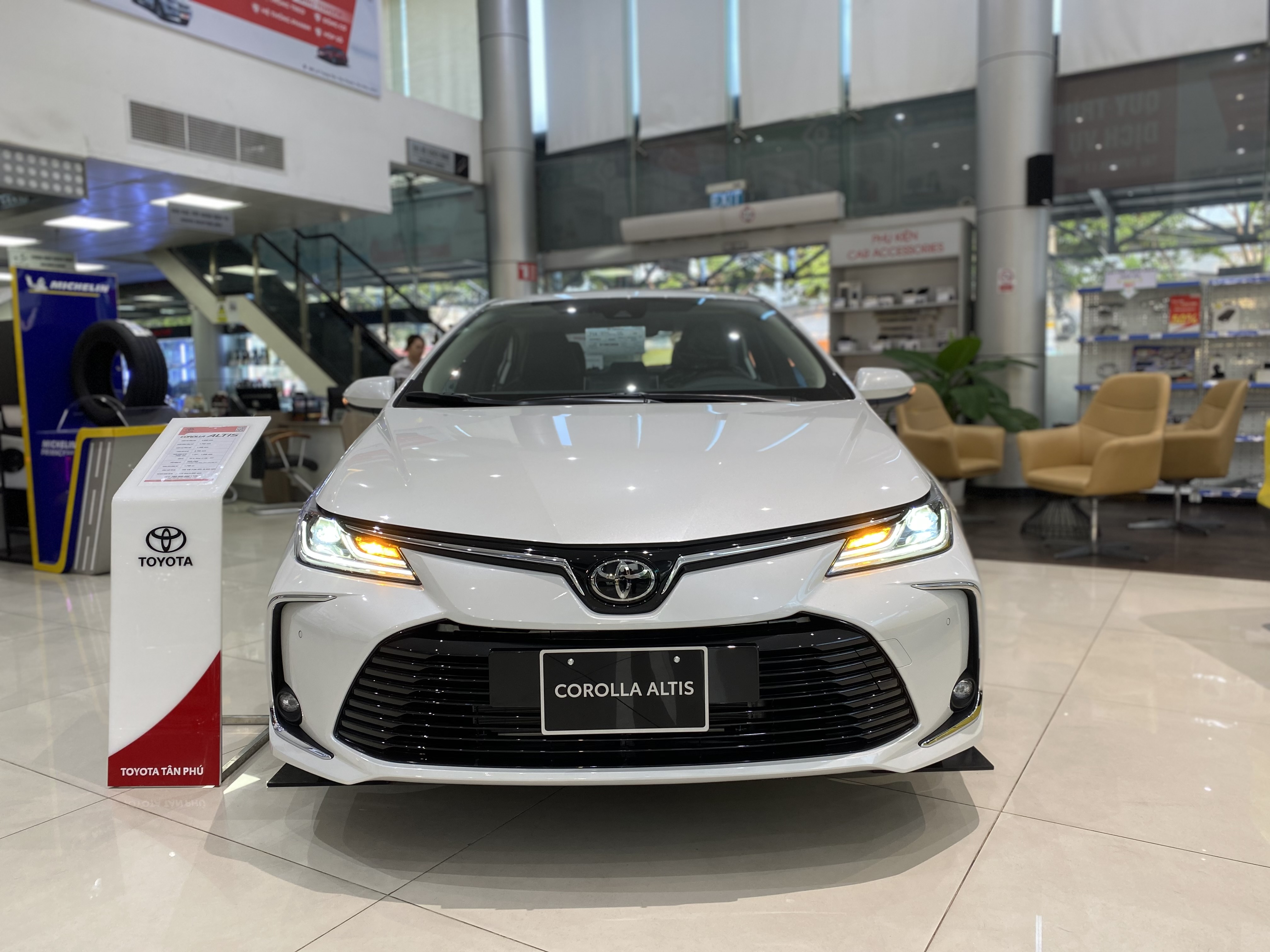 Toyota Corolla Altis 2023 - Nhập Thái Lan - Ưu đãi khủng