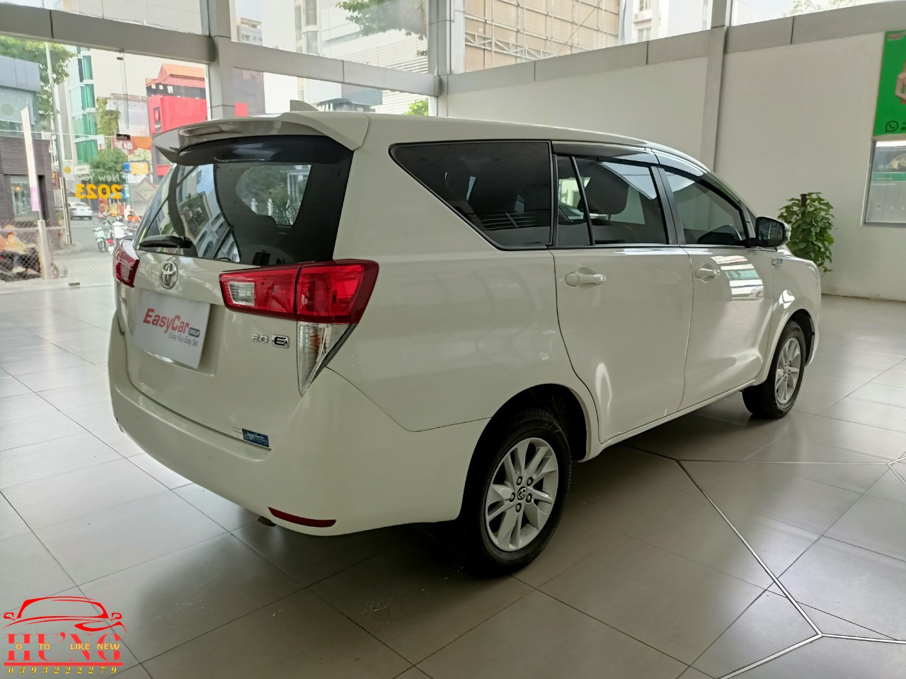 Toyota Innova E 2.0 MT - năm sản xuất 2019