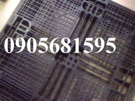Pallet nhựa 1000x1000x120mm màu đen giá chỉ 250.000 lh 0905681595