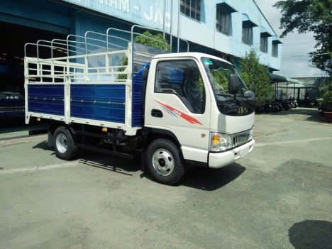 Xe tải JAC 2T4 thùng dài 3m7 giá tốt nhất thị trường 01692826479