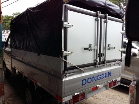 Xe  tải DONGBEN 810kg thùng bạt 810kg giá rẻ