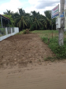 Cần bán đất mặt tiền xã Phú An Hoà (Bến Tre)
