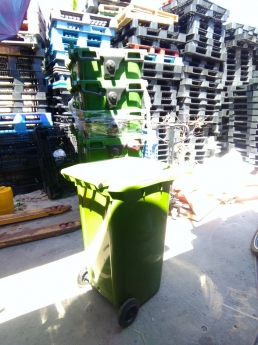 0901166292 Cung cấp các loại thùng rác nhựa,pallet gỗ tại đà nẵng
