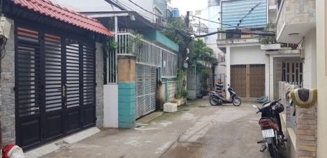 Cần bán nhà 2 mặt tiền đường Nguyễn Quý Anh, dt 4x14