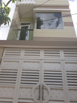 Chính chủ đứng bán căn nhà đường Nguyễn Hữu Tiến, tân phú dt: 4x11, giá:3,3 tỷ
