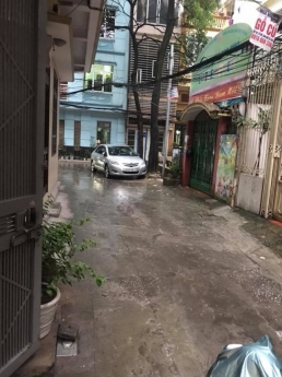 Bán nhà mặt ngõ phố Tạ Quang Bửu, ôtô vào nhà, 4.8m mặt tiền, 7.45 tỷ.