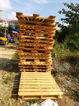 Kinh doanh pallet gỗ thông ,thùng rác công nghiệp tại đà nẵng