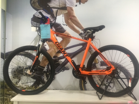 Xe đạp thể thao Giant ATX720 2019 Cam 9799k