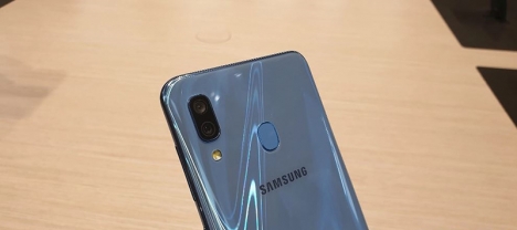 Samsung Galaxy A30 giá 5tr790k trả trước 579k