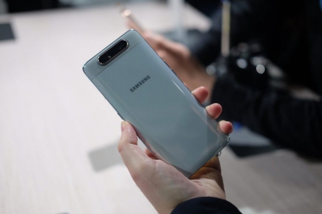 Hãy khám phá ngay Samsung Galaxy A80.