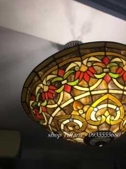 Đèn trần Tiffany Hoa Tiết cổ điển.