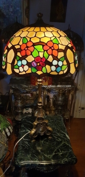 Đèn bàn Tiffany họa tiết hoa cổ Mỹ