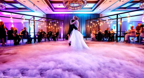 Máy làm Đá CO2, Đá khói giữ lạnh, tạo hiệu ứng trong sự kiện đám cưới...