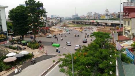 Bán nhà Phố Lạc Long Quân - 10m ra phố - 2 tải tránh nhau - kinh doanh siêu đỉnh - thu nhập khủng.
