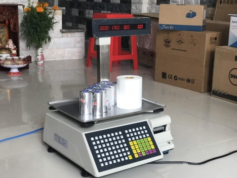 Bán cân điện tử in tem mã vạch tại Long Xuyên