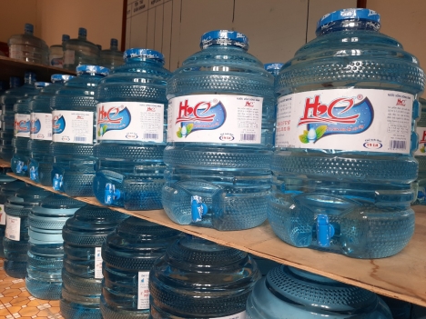Nước uống cao cấp H2O 19L, từ thiên nhiên đến cuộc sống