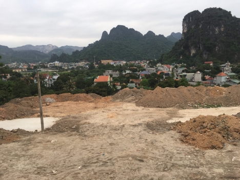 Bán 2 ô đất rộng 80m2 tại phường Hà Tu, TP Hạ Long giá siêu rẻ