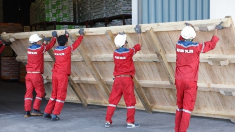 Đóng kiện gỗ đi xuất khẩu quốc tế tại KCN Châu Sơn