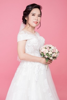 Wedding dresses & Make up Da Nang