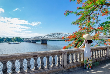 Địa điểm du lịch hấp dẫn Bà Nà, Hội An, Huế, Cù Lao Chàm