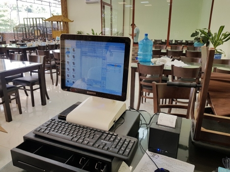 Máy tính tiền cho tiệm trà sữa tại TP.HCM