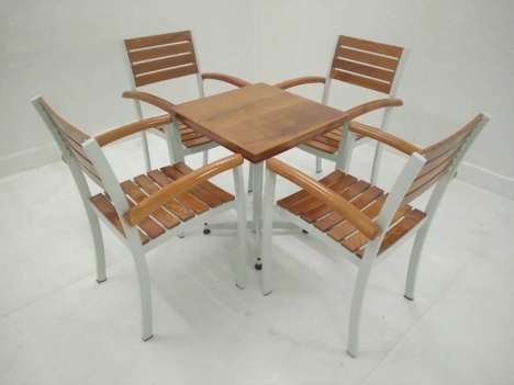 Bộ sưu tập bàn ghế gỗ cho quán cafe