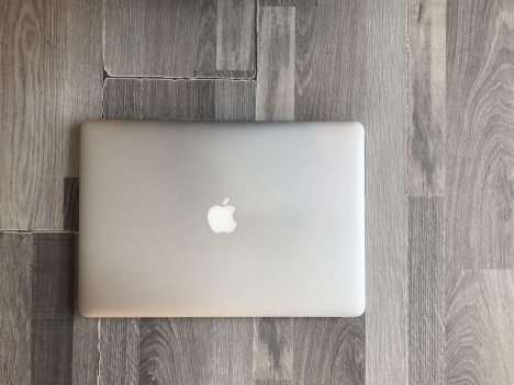 Macbook Pro 13 Inch Touch 2019 MUHQ2 - Mới 99,99%