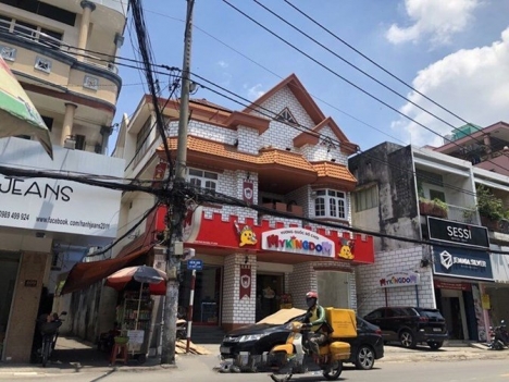 Bán nhà Mặt tiền Huỳnh Văn bánh, Phú Nhuận, 64m2, kinh doanh đỉnh.