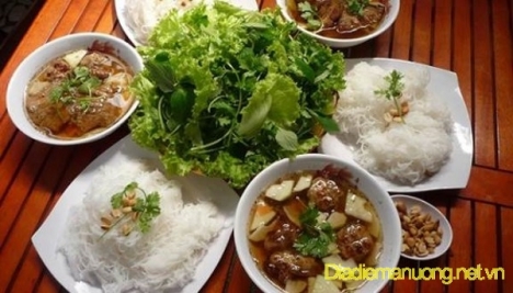 Quán Bún Chả Ngon Tân Bình