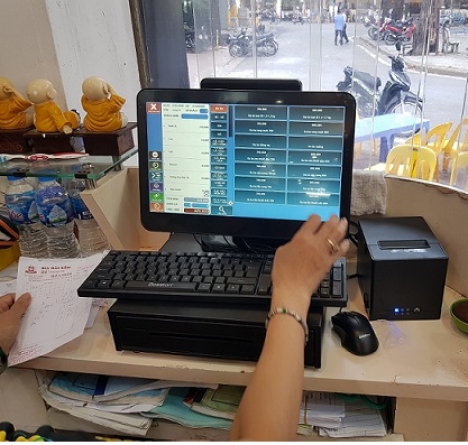 Nhà hàng hải sản Hà Tĩnh lắp trọn bộ máy tính tiền cảm ứng