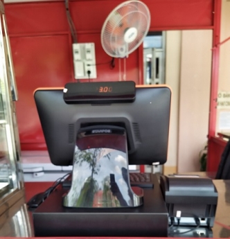 Nhà hàng hải sản Hà Tĩnh lắp trọn bộ máy tính tiền cảm ứng