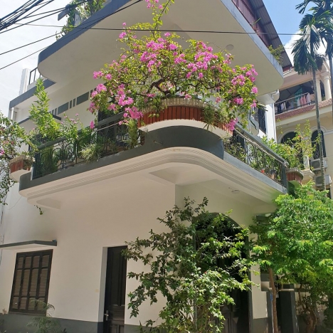 Bán nhà mặt phố Thái Hà, p Trung Liệt, Đống Đa 130 m2 giá 35tỷ