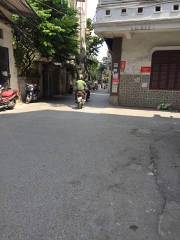 Nhà phân lô phố Nguyễn Phúc Lai, 120m, MT 6.5m ô tô tránh nhau