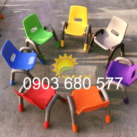 Cần bán bàn ghế nhựa trẻ em dành cho trường lớp mầm non, gia đình