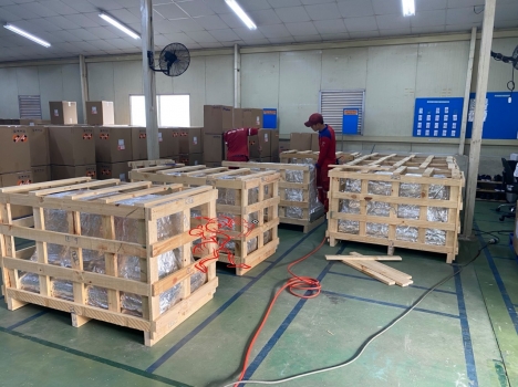 Đóng thùng gỗ cho máy móc xuất khẩu tại KCN VSIP Hải Phòng
