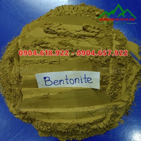 Bentonite làm phụ gia cho thức ăn chăn nuôi.
