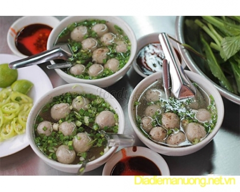 Quán Hủ Tiếu Bò Viên Phi Long Quận 4