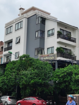 Bán nhà Mp Hoàng Đạo Thành, Thanh Xuân, 100m2, 3 tầng, giá hơn 12 Tỷ.