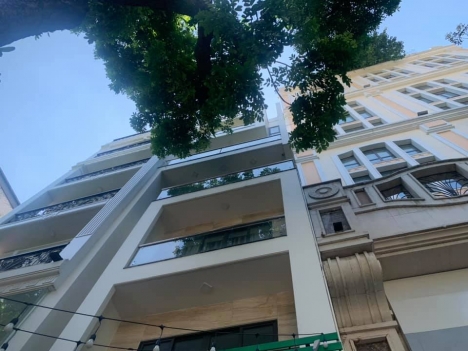 Cần bán gấp building apartment Đào Tấn 12 tầng cho khách Nhật thuê 300tr/th giá 50 tỷ CTL